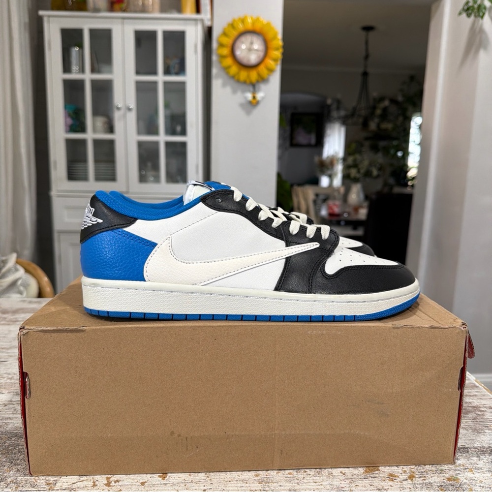 Nike Air Jordan 1 Low Fragment Travis Scott